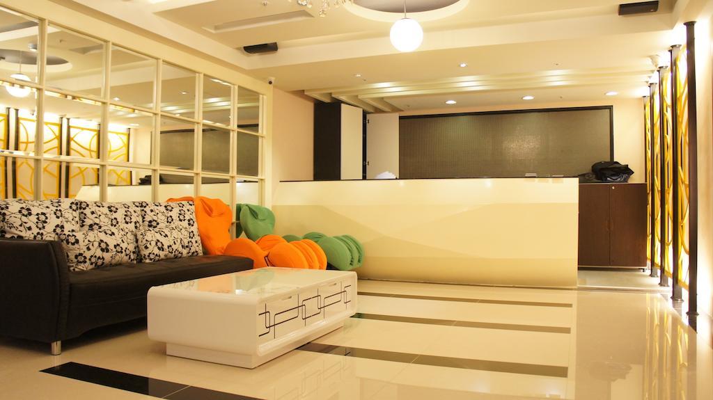 Shun-Yi Business Hotel مدينة تشيايي المظهر الخارجي الصورة