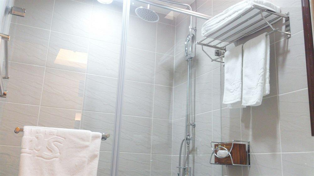 Shun-Yi Business Hotel مدينة تشيايي المظهر الخارجي الصورة