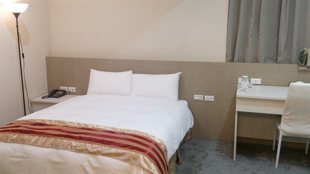 Shun-Yi Business Hotel مدينة تشيايي المظهر الخارجي الصورة