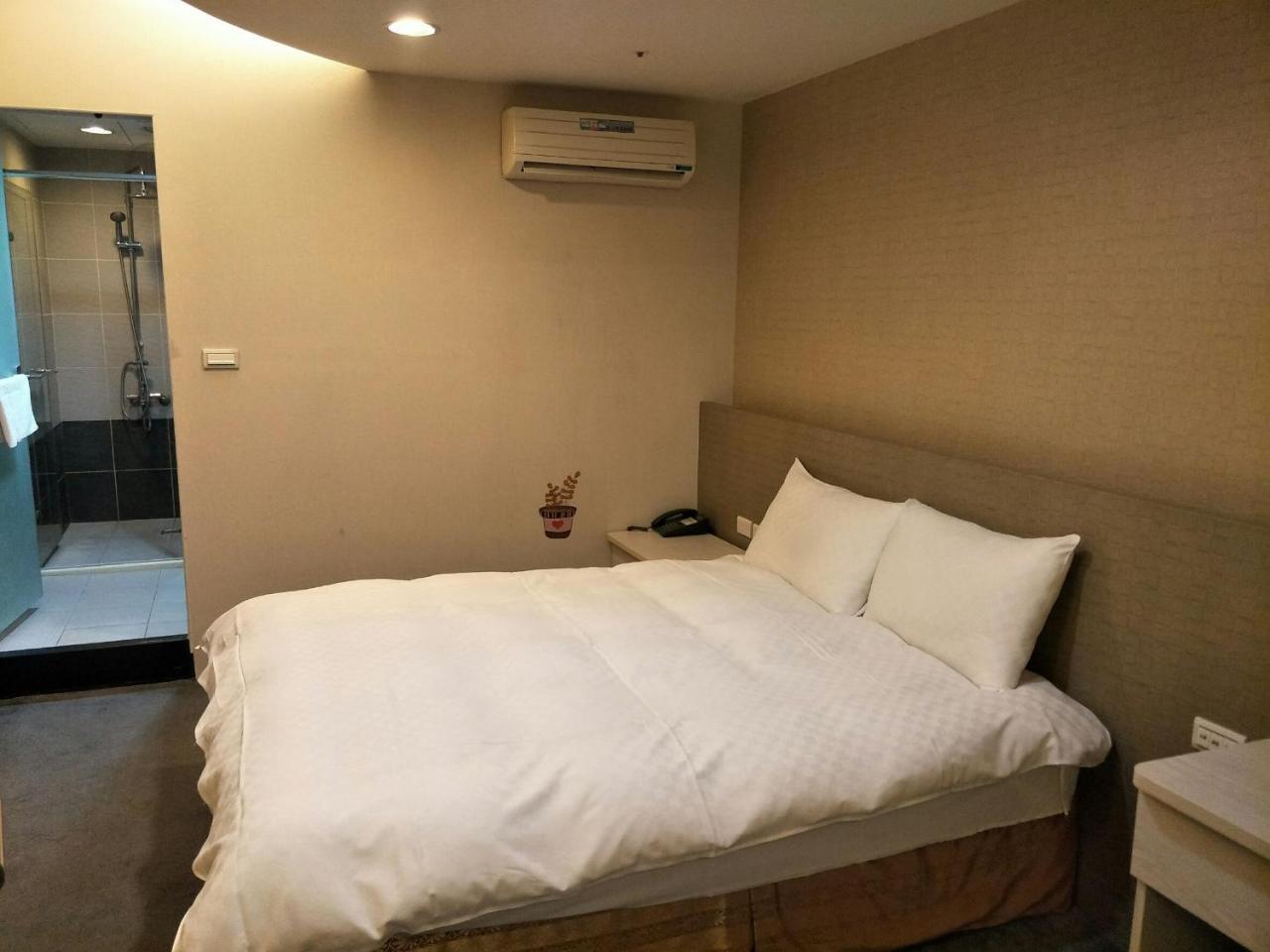 Shun-Yi Business Hotel مدينة تشيايي المظهر الخارجي الصورة